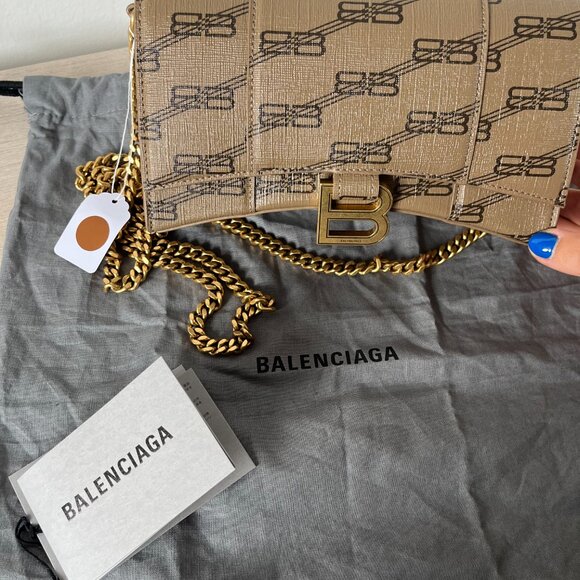 NWT Balenciaga Hourglass Wallet On Chain Brown Canvas BB Monogram - Picture 9 of 9